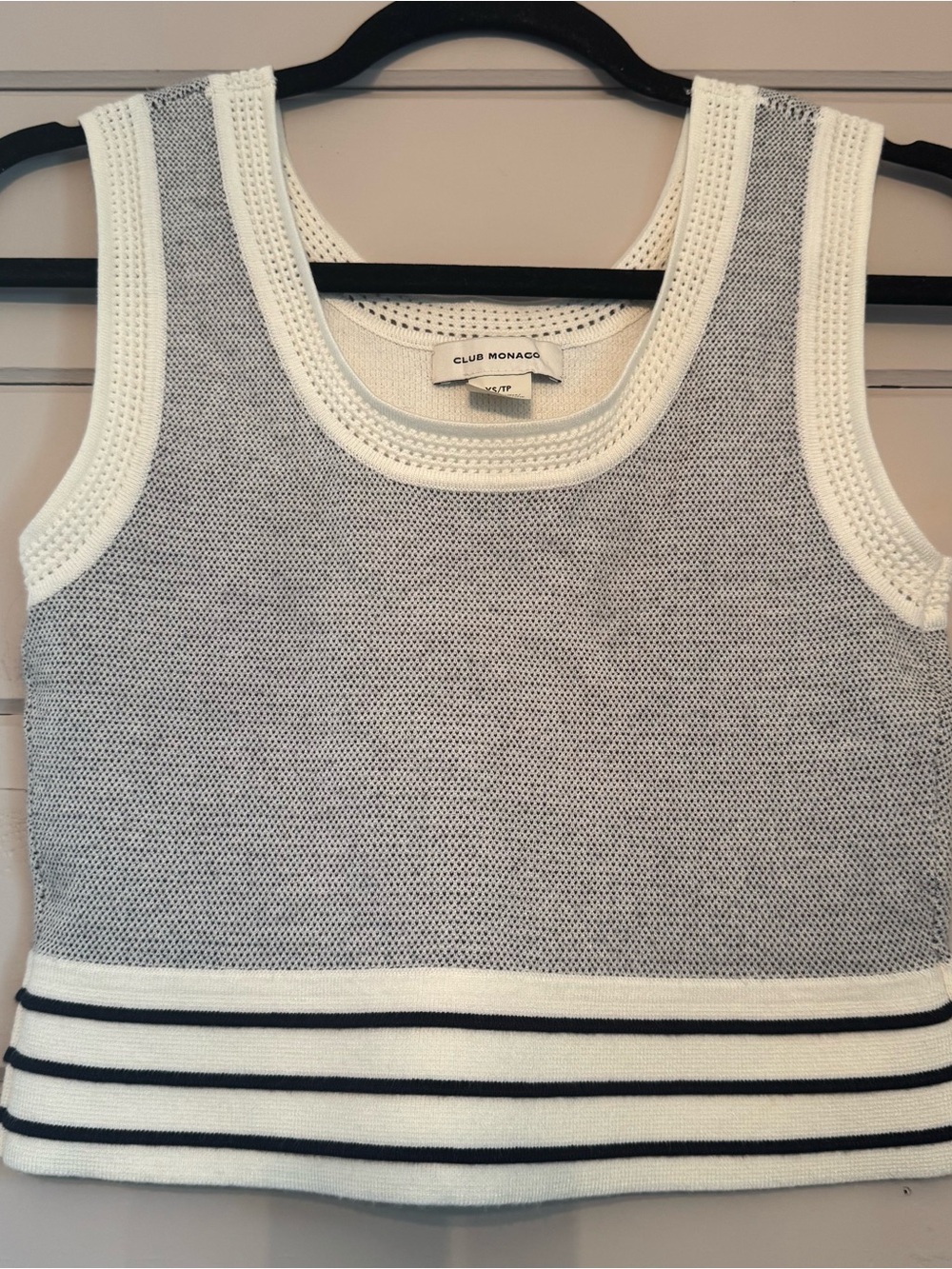 Club Monaco Women’s White/Gray Boxy Knit Cropped Tank Top